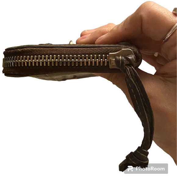 Chloé Paddington Brown Leather W/Gold Hardware Lock W/Key Wallet in EUC - Picture 8 of 9